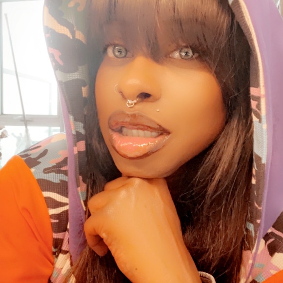 Meet your Posher, Candice - Picture 5 of 12